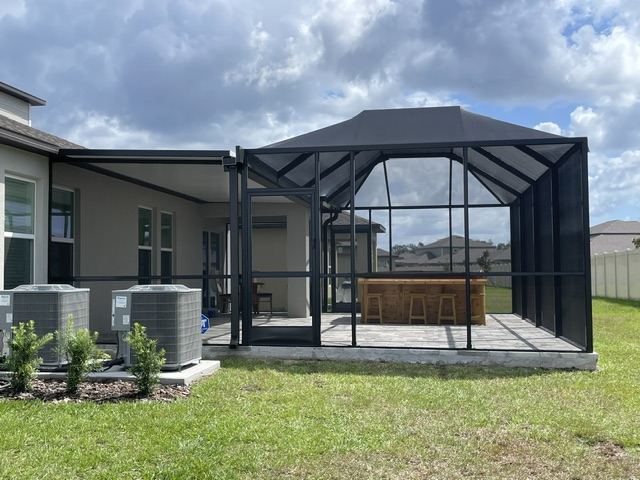 Screened bar area
